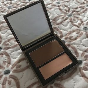 Becca lowlight/highlight palette